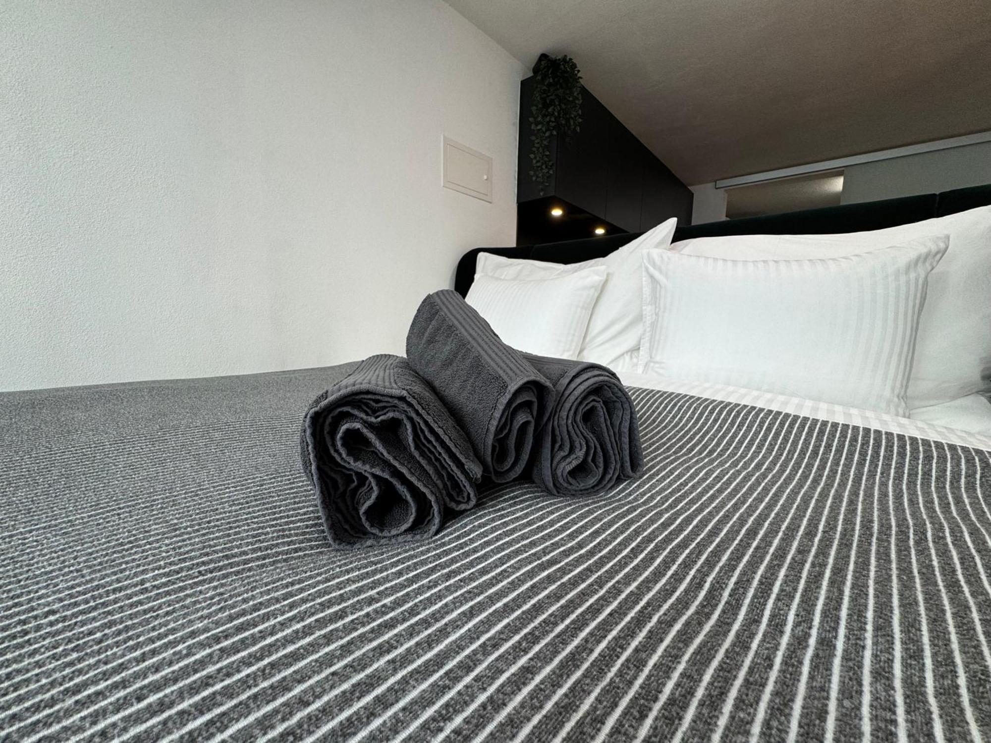 Appartement Au Rez-De-Chaussee En Vieille Ville De Porrentruy Ngoại thất bức ảnh