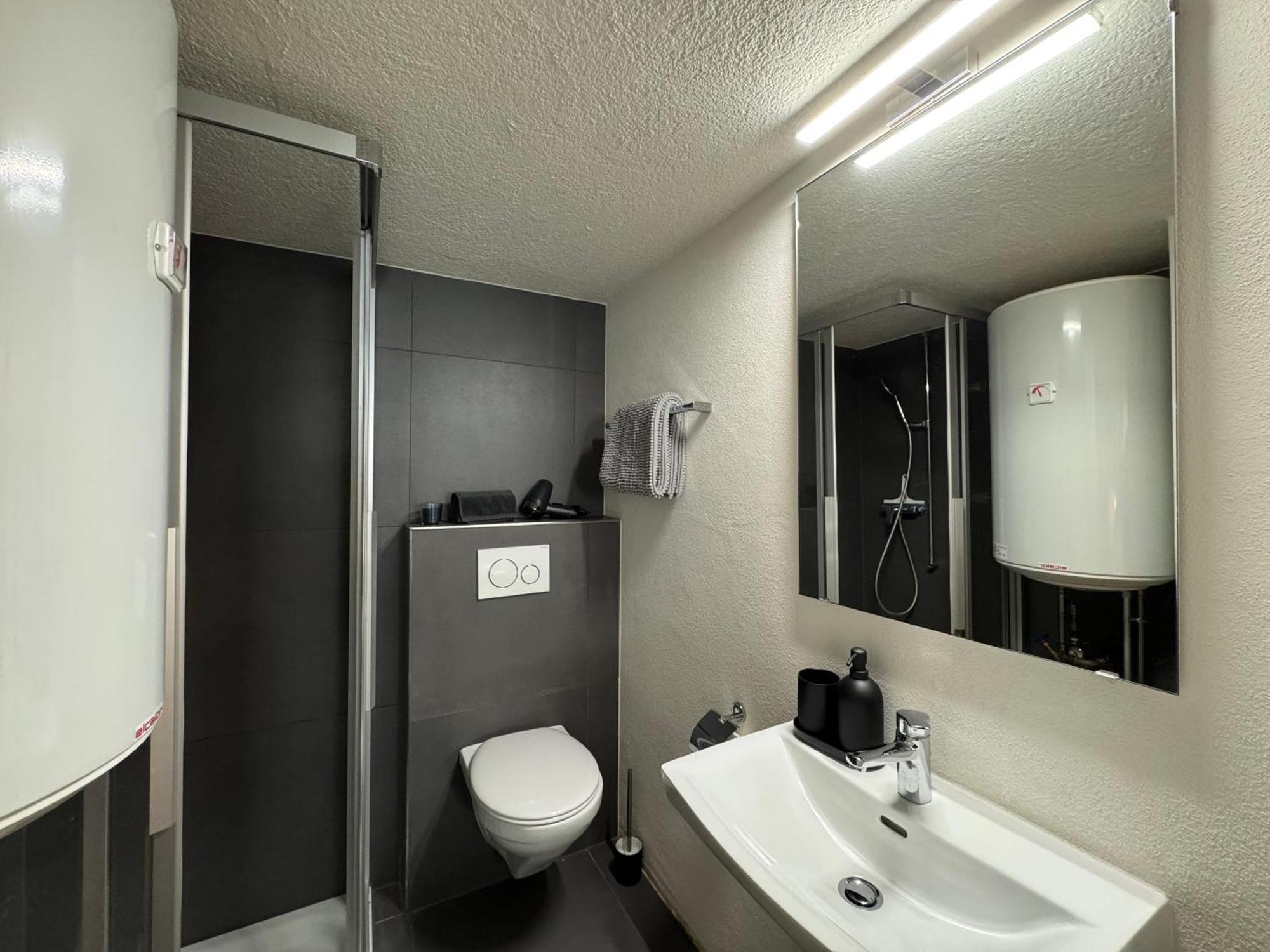 Appartement Au Rez-De-Chaussee En Vieille Ville De Porrentruy Ngoại thất bức ảnh